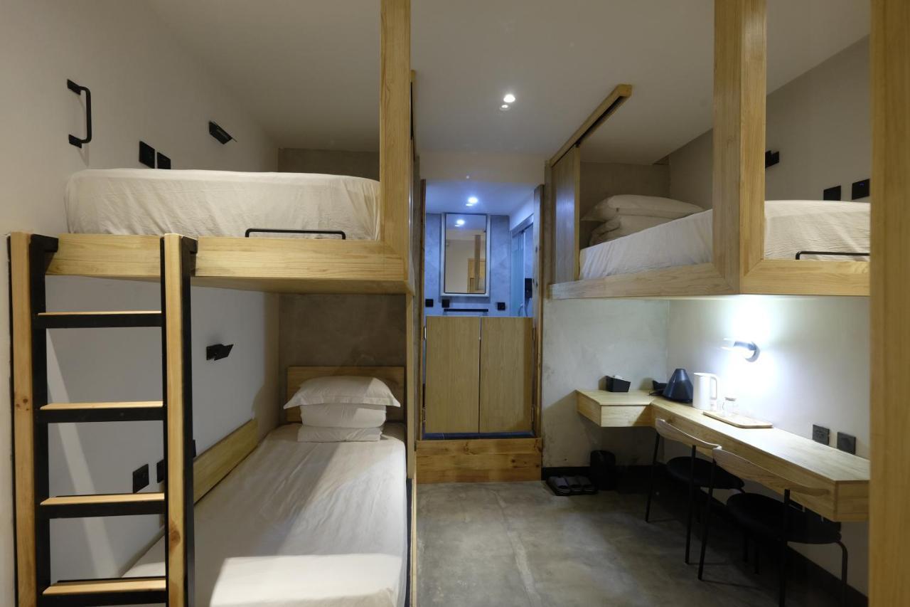 Dali Loft Travelling With Hostel Экстерьер фото