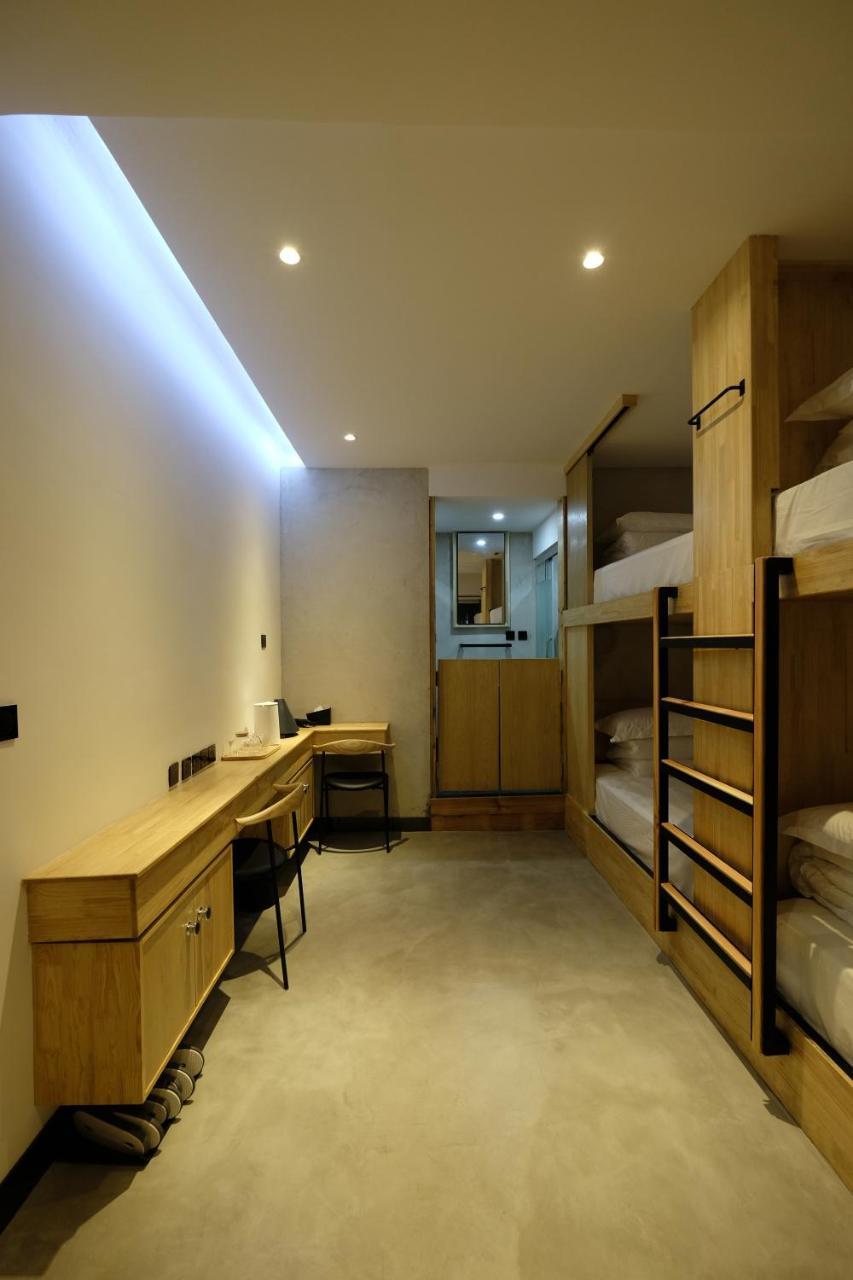Dali Loft Travelling With Hostel Экстерьер фото