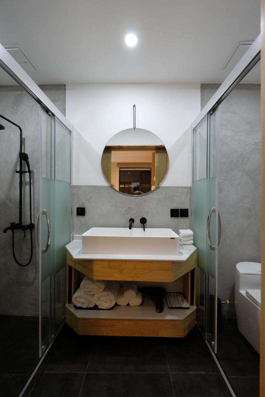 Dali Loft Travelling With Hostel Экстерьер фото