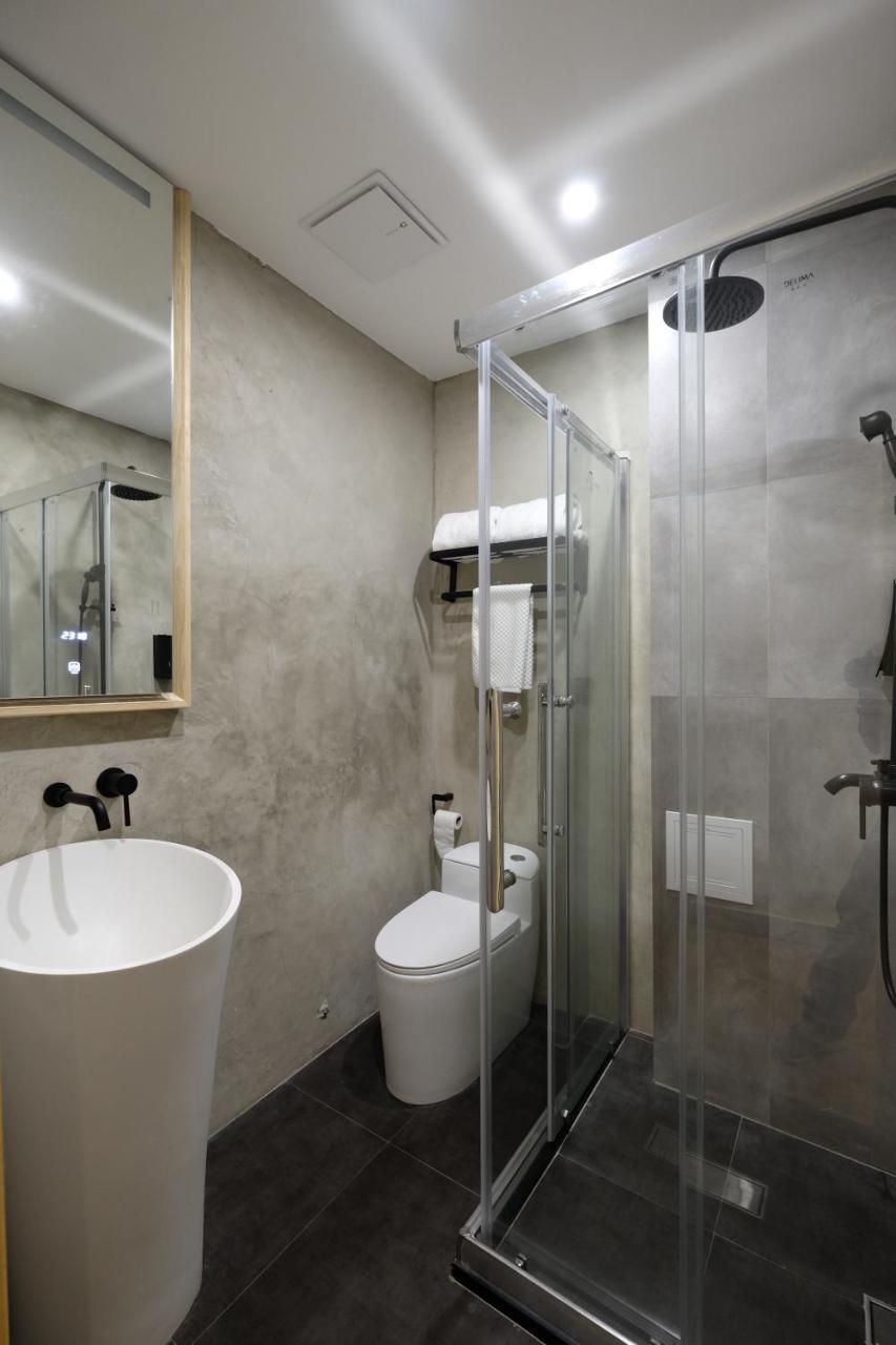 Dali Loft Travelling With Hostel Экстерьер фото